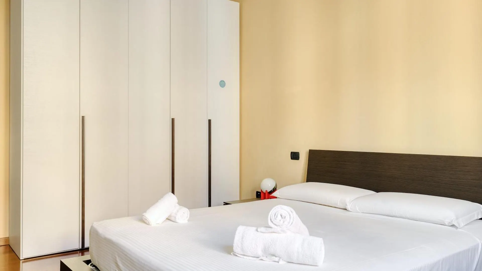 Apartment Joivy Inviting 1Br Flat Near Citylife District Milan Italy